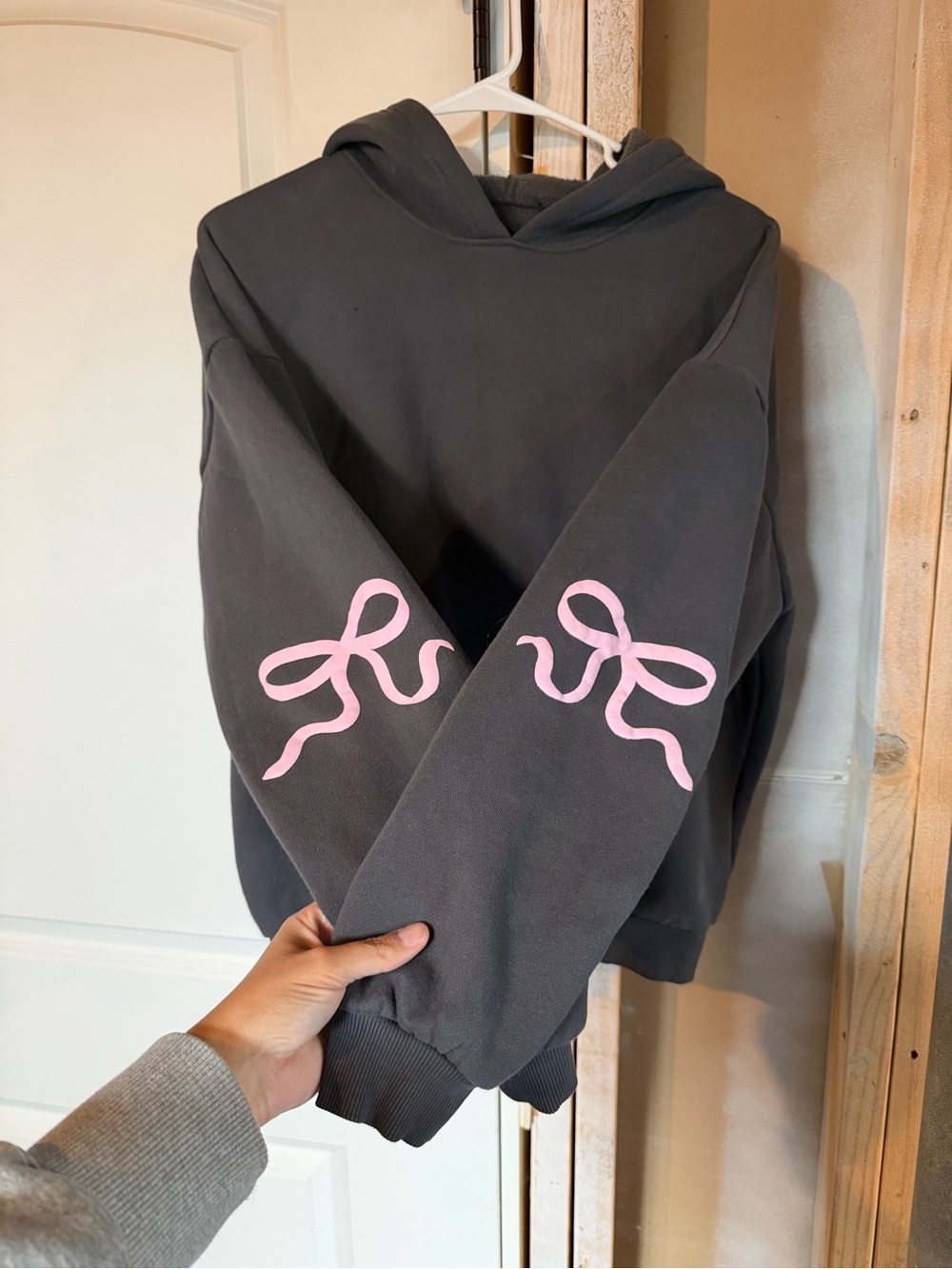 Edikted Bonnie Bow Hoodie Gray Size Small
